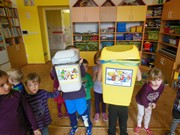 Sledujeme, kolik máme ve školce odpadu za jeden den